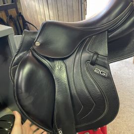 Selle obstacle CWD 2GS SE31 17 pouces (2022)