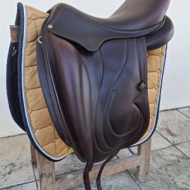 Selle dressage Antarès 17,5 pouces