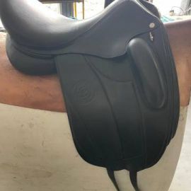 Selle dressage Forestier Aachen 17,5 pouces (2022)
