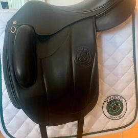 Selle dressage Forestier Aachen 17,5 pouces (2021)