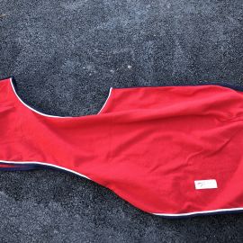 Couvre reins polaire rouge 125 cm