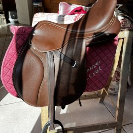 Selle mixte Bates 17 pouces