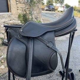 Selle mixte Romane SB Luxury Line 17 pouces (2024)