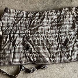 Couverture d'écurie marron 165 cm (neuf)