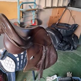Selle mixte Bates 17.5 pouces (2016)