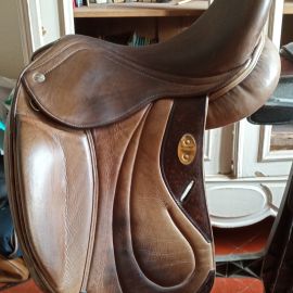 Selle dressage Eric Mondange Orchestre 17,5 pouces