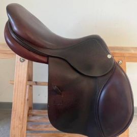 Selle obstacle CWD SE02 17,5 pouces (2016)