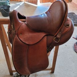 Selle randonnée TH cuir Normande 16 pouces (2010)