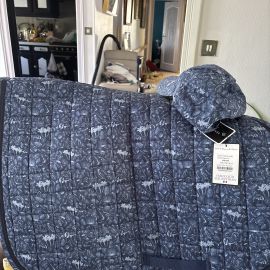 Tapis de selle Harcour bleu (cheval)& casquette neuf