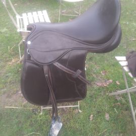 Selle mixte Norton Synthètique marron 17 pouces