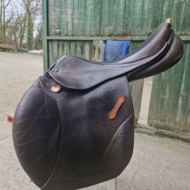 Selle obstacle Stübben Portos Élite 17,5 pouces (2017)