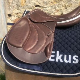 Selle obstacle Ekus F1  17,5 pouces (2023)