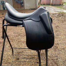 Selle dressage Aulion 18 pouces (2023)