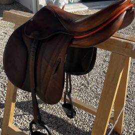 Selle obstacle Butet 17,5 pouces (2013)