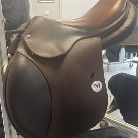 Selle obstacle Meyer Acte 1 17 pouces (2020)