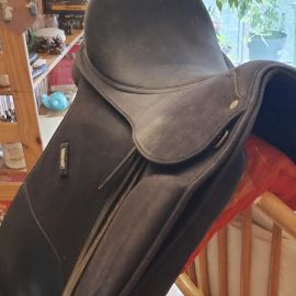 selle dressage Wintec 17 pouces (2007)
